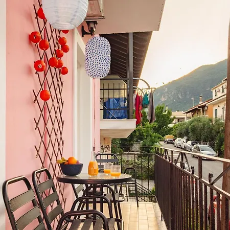 Apartament Yiayia's *